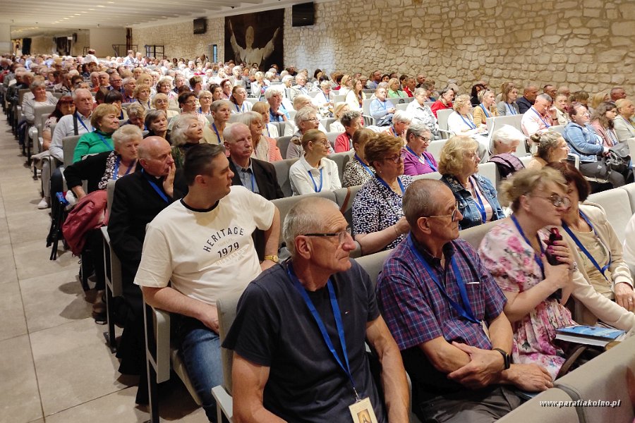 095 Konferencje w Sali Papieskiej.jpg
